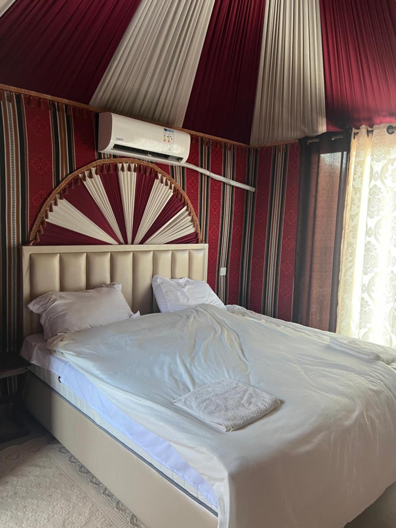 Rum Island Luxury Camp & Bubbles Hotel وادي رم المظهر الخارجي الصورة
