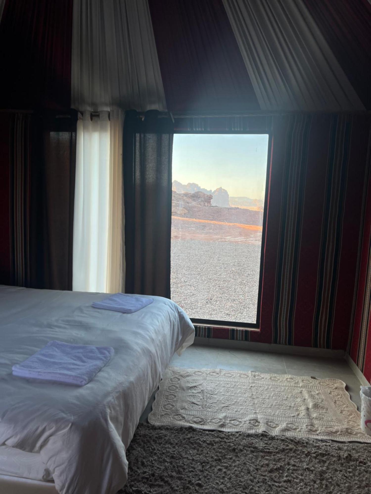 Rum Island Luxury Camp & Bubbles Hotel وادي رم المظهر الخارجي الصورة