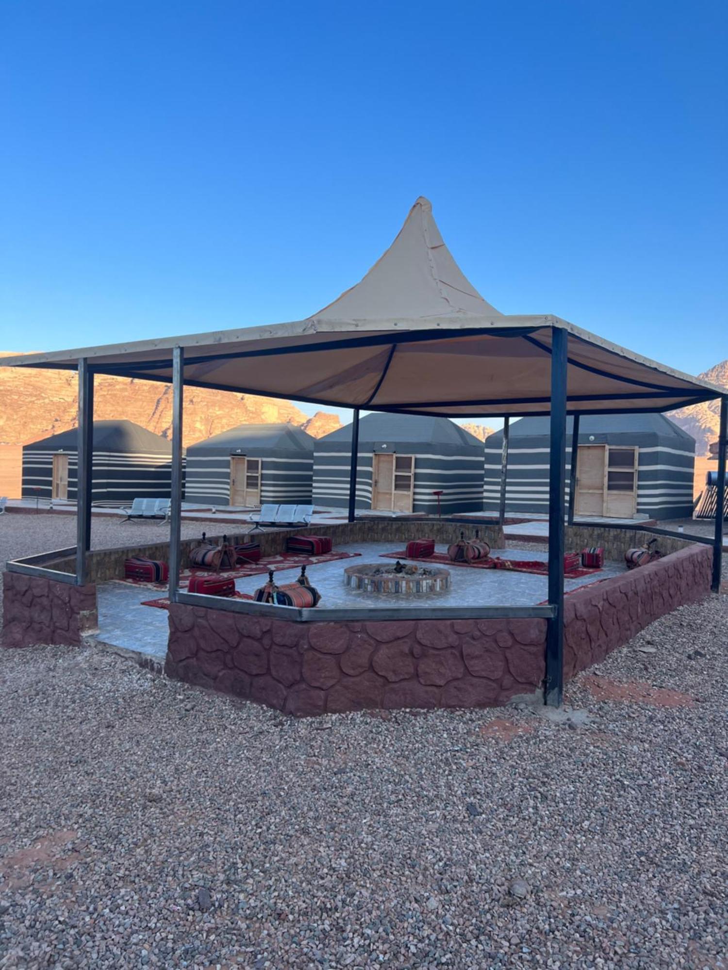 Rum Island Luxury Camp & Bubbles Hotel وادي رم المظهر الخارجي الصورة