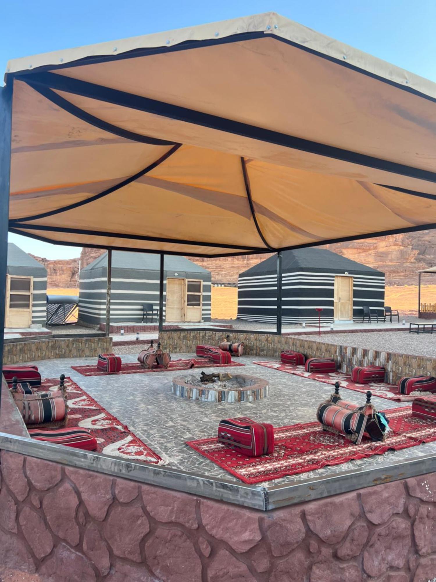Rum Island Luxury Camp & Bubbles Hotel وادي رم المظهر الخارجي الصورة